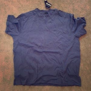 Berkeley - Jensen Vneck